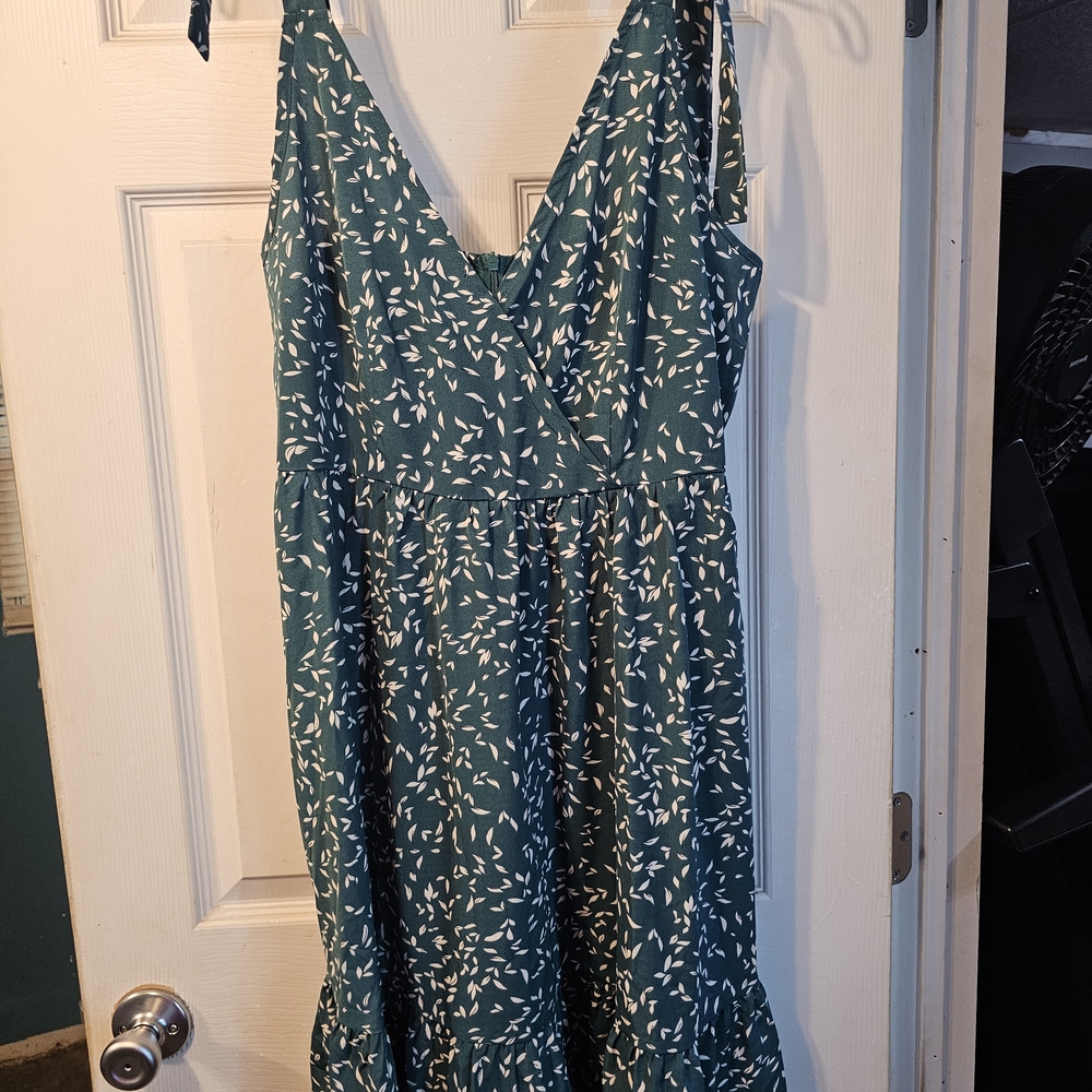 Cupshe Teal and White Patterned Midi Dress